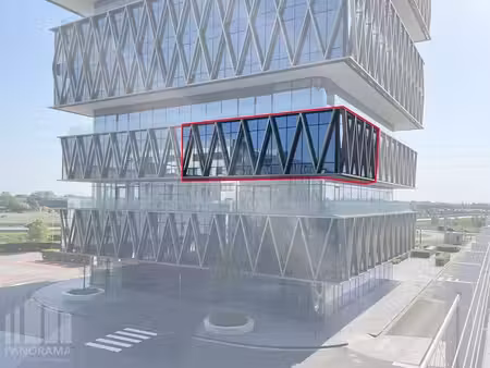 nieuwbouwkantoor op toplocatie langs de e403 te roeselare