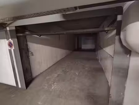 garage + cave antibes parouquine