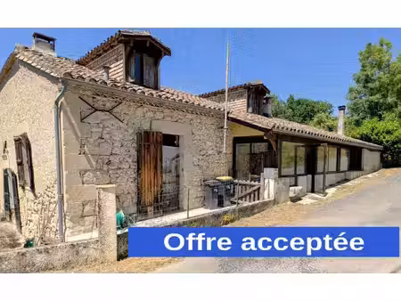 maison de campagne en pierre avec piscine
