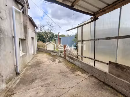 maison à rénover dans la campagne de rougé
