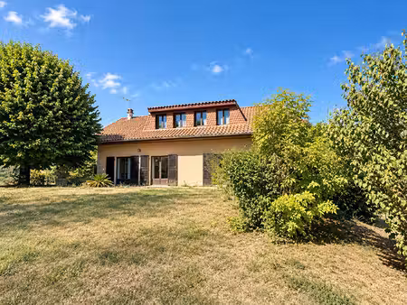 maison familiale sur sous sol complet - 8 pièces 189 m²
