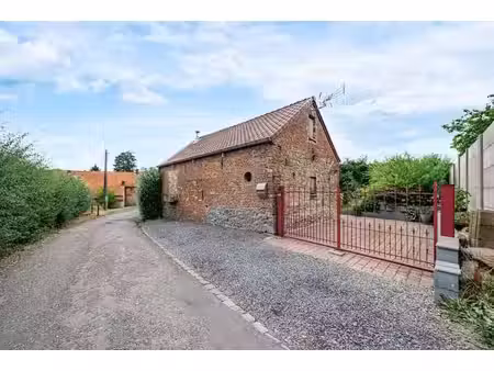 charmante propriété avec 2 maisons aux multiples possibilité