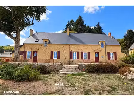propriété 8 pièces 213 m²