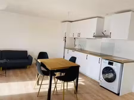 location appartement 2 pièces meublé à guingamp (22200) : à louer 2 pièces meublé / 51m² g