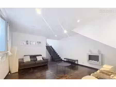 location appartement triplex avec garage