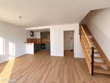 magnifique t3en duplex rénové de 65m2