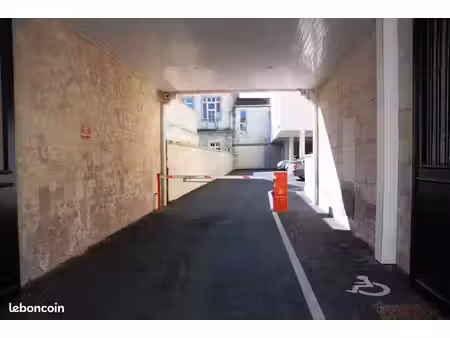 rive droite - emplacement de parking