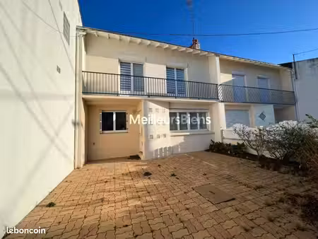 maison de ville 4 pièces 80 m²