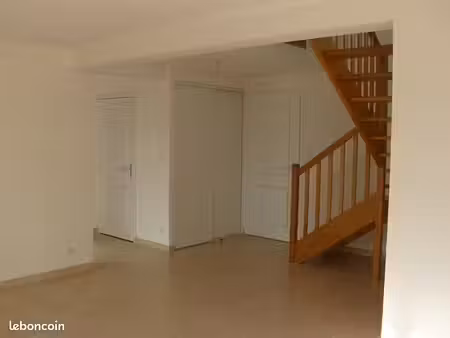 maison 4 pièces 102 m²