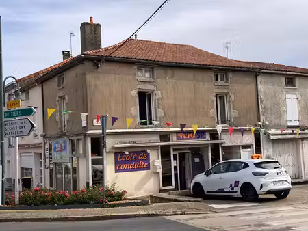 immeuble centre bourg : local professional + appartement