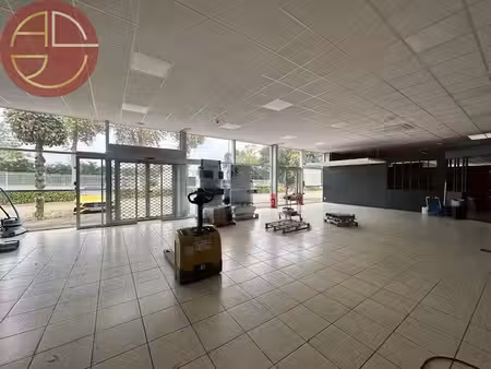 local commercial