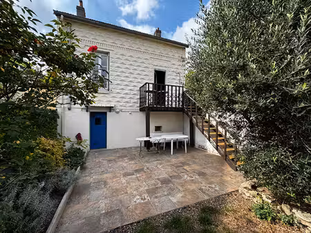 maison d'habitation à montataire de 4 pièces avec jardin et dépendance