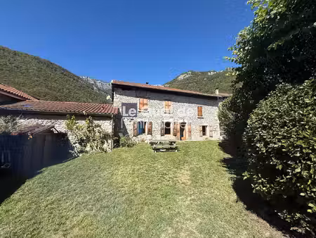 maison à vendre saint-vincent-de-mercuze