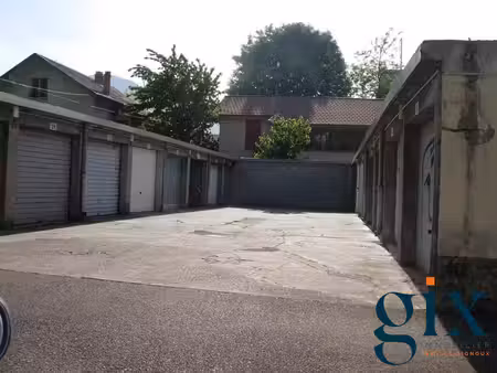 location grenoble chemin guilbaud garage