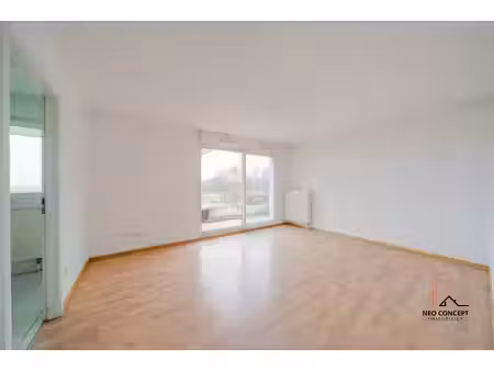 * soufflenheim - beau f3 à rafraichir avec cave  place de parking et garage ! *