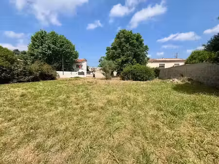 vente terrain 376 m² à nimes (30000)  143 100 €