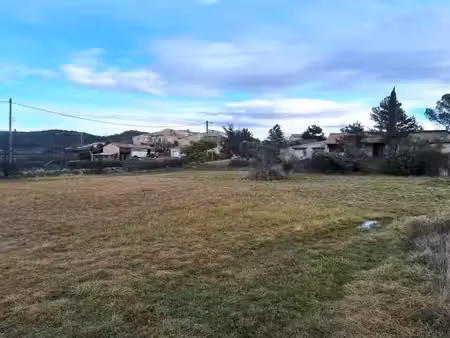 vente terrain 1081 m² à châteauneuf-val-saint-donat (04200)  92 000 €