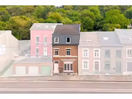 immeuble de 3 appartements en ordre d'urbanisme