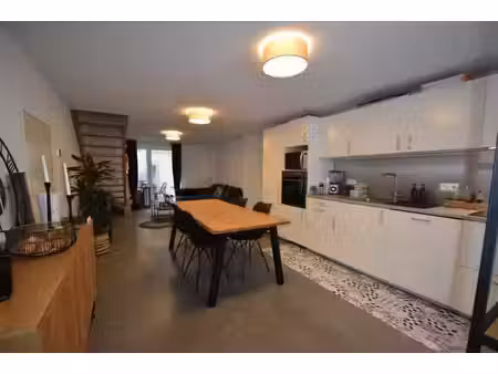 maison triplex 3 ch - terrasse - pkg