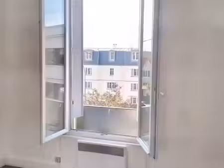 location appartement 1 pièce 23 m² à suresnes (92150)  700 €