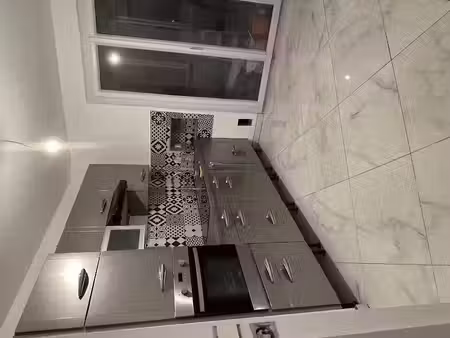 location appartement 3 pièces 60 m² à thonon-les-bains (74200)  1 000 €