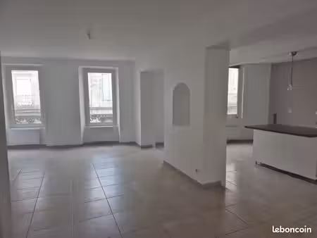 maison 5 pièces 180 m²