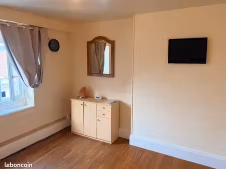 studio 25m2 meublé et équipé clamecy coeur centre-ville