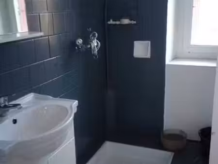 location appartement maison de village