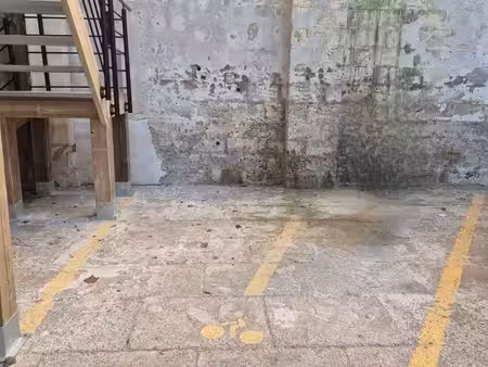 emplacement moto garage securisé