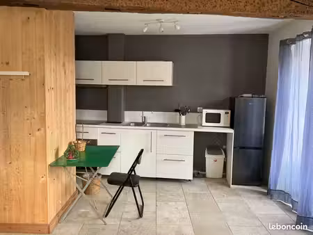 studio meublé et équipé 25 m² — centre-ville d'éauze (vue jardin)