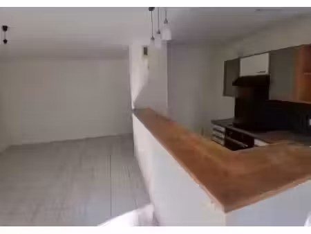 location appartement 3 pièces à merignac (33700)  1 100 €