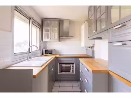 appartement 40 m² - bord de seine - verdure et calme
