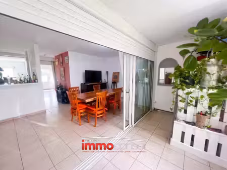 appartement t3 de plain pied  centre ville proche mer