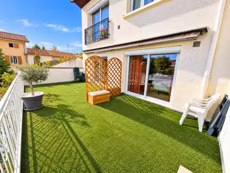 appartement t4 entièrement rénové avec une terrasse de 30 m²