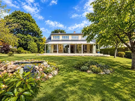 maison d’architecte au cœur d’un environnement très convoité