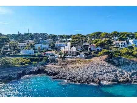 cap d'antibes villa entierement a renover vue mer