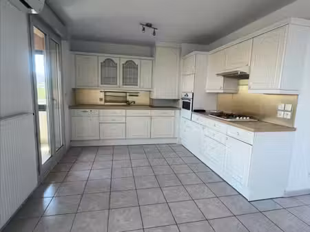 t4 de 85m² avec garage au centre de brindas