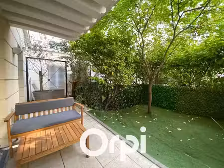 location meublée appartement 2 pièces 38.8 m² à chaville (92370)  1 190 €