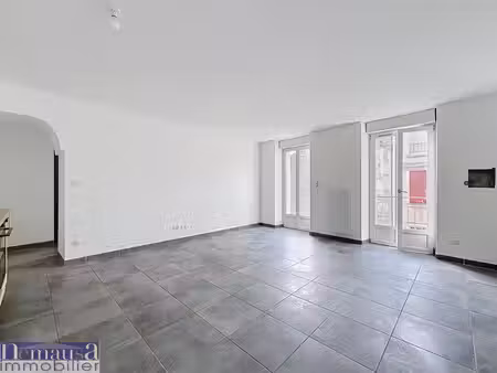 saint-gervasy appartement duplex rénové avec balcon