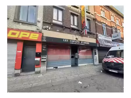surface commerciale à louer à chaussée de châtelet 7 gilly (vbe73399)