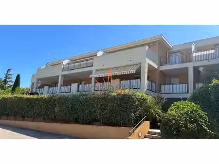 location grand garage ferme