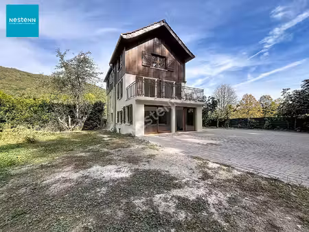 contamine sarzin _ maison individuelle 5 pièces d'environ 130 m²  sur parcelle de 3 800 m²
