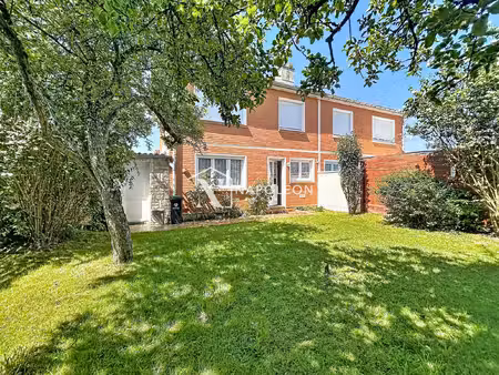 maison semi-individuelle avec garage jardin 3 chambres