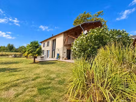 maison avec piscine et garage à ganties (31)