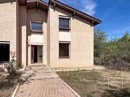 saint didier au mont d'or  maison de 144m² sur 1523m² de terrain clos sans vis à vis