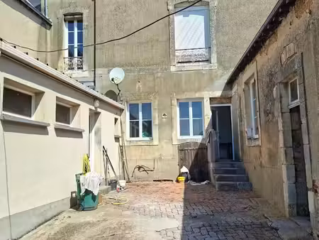 proximite chaufour -notre-dame (72550) – immeuble à fort potentiel – idéal investisseur