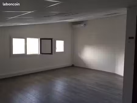 a louer local commercial