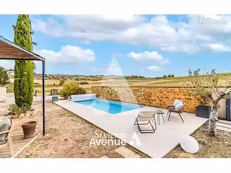 château 8 pièces 186 m²