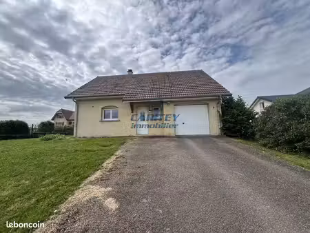 maison 4 pièces 93 m²