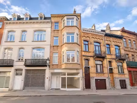 a deux pas de la place jourdan – espace polyvalent de ±96m²